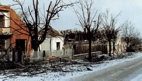 Jedna od nutarskih ulica, prosinca, 1991.